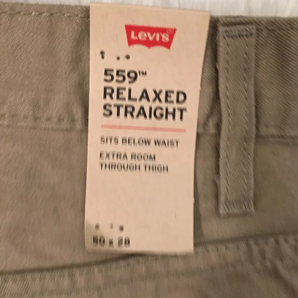 MENS BIG & TALL KHAKI LEVIS! SZ 50/28 length